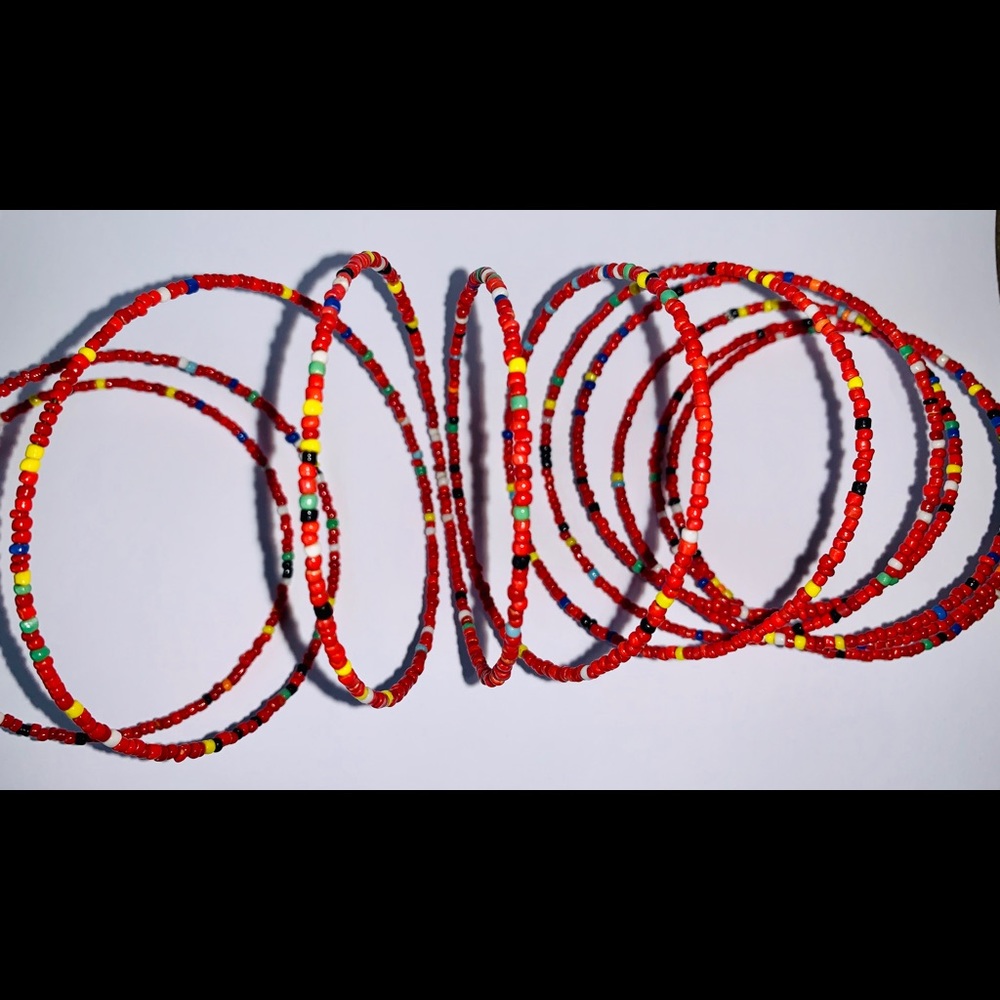 🏺⚔️Tribal beaded slinky bracelet⚔️🏺